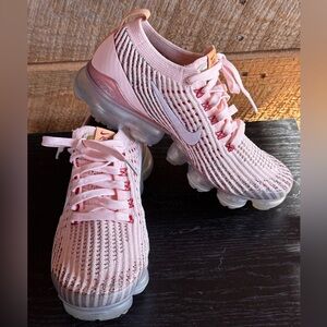 Nike Vapormax in EUC Size 7
